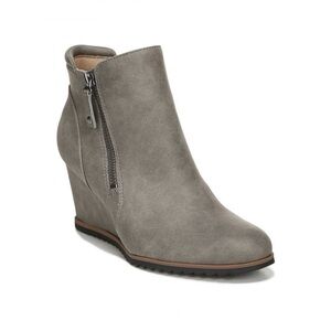 New! Very stylish and versatile SOUL Naturalizer Haley Women's Wedge Boots